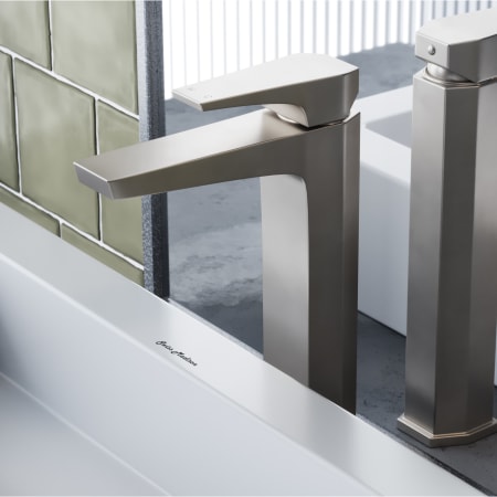 A large image of the Swiss Madison SM-BF41 Brushed Nickel