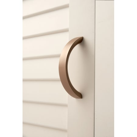 A large image of the Top Knobs M1735 Top Knobs Crescent Pull