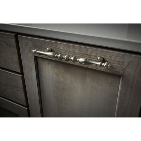 A large image of the Top Knobs M1795-7 Alternate Image