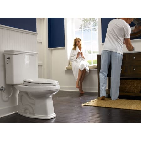 A large image of the TOTO CST423EF Toto-CST423EF-Lifestyle