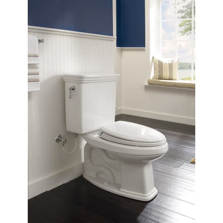A large image of the TOTO CST423SF Toto-CST423SF-Lifestyle