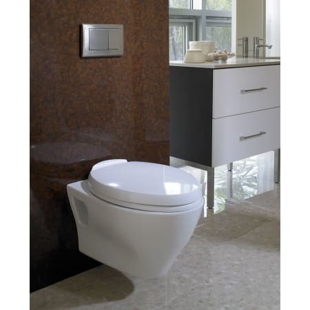 A large image of the TOTO CT418FG Toto-CT418FG-Lifestyle