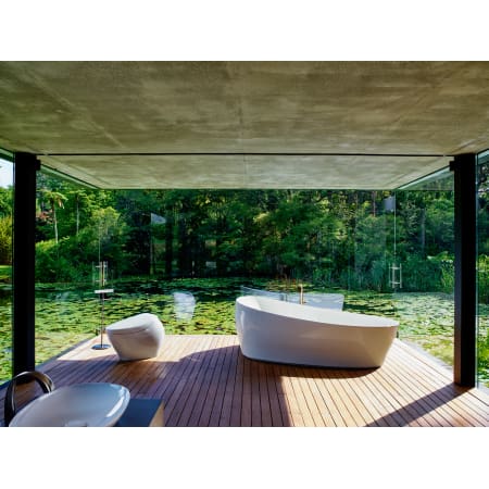 A large image of the TOTO PJYD2200PWEU Toto-PJYD2200PWEU-Lifestyle View