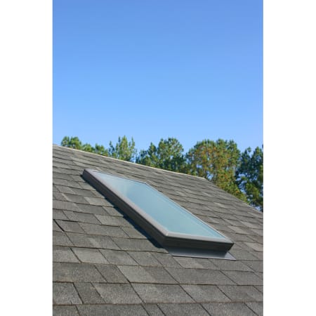 A large image of the Velux FS A06 2004 Alternate Image 3