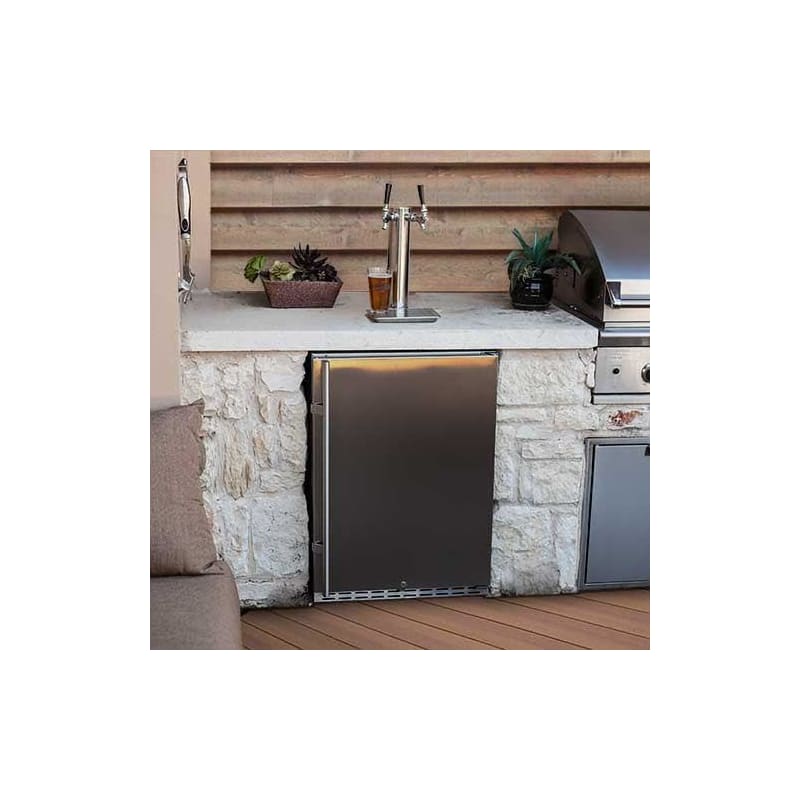 Outdoor outlet kitchen kegerator