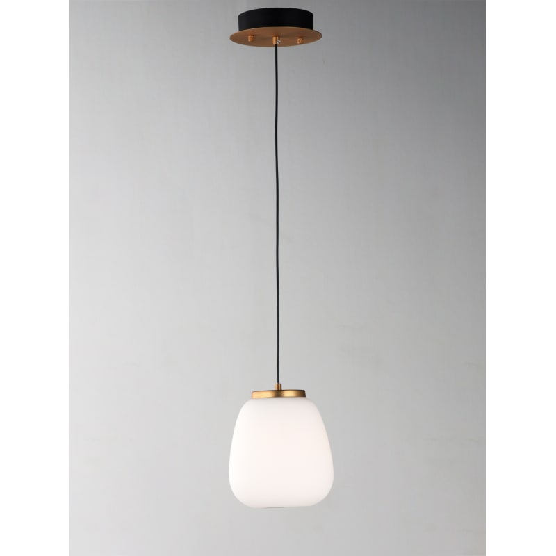 ET2 E25063-92BKGLD Black / Gold Soji 2 Light 7