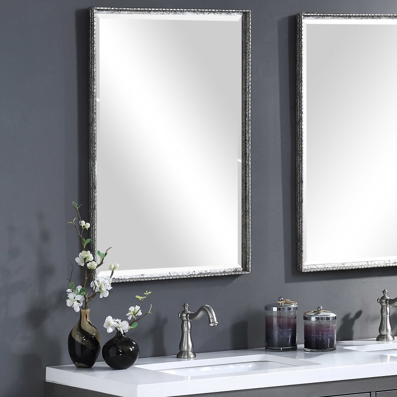 uttermost-09590-mn.jpg