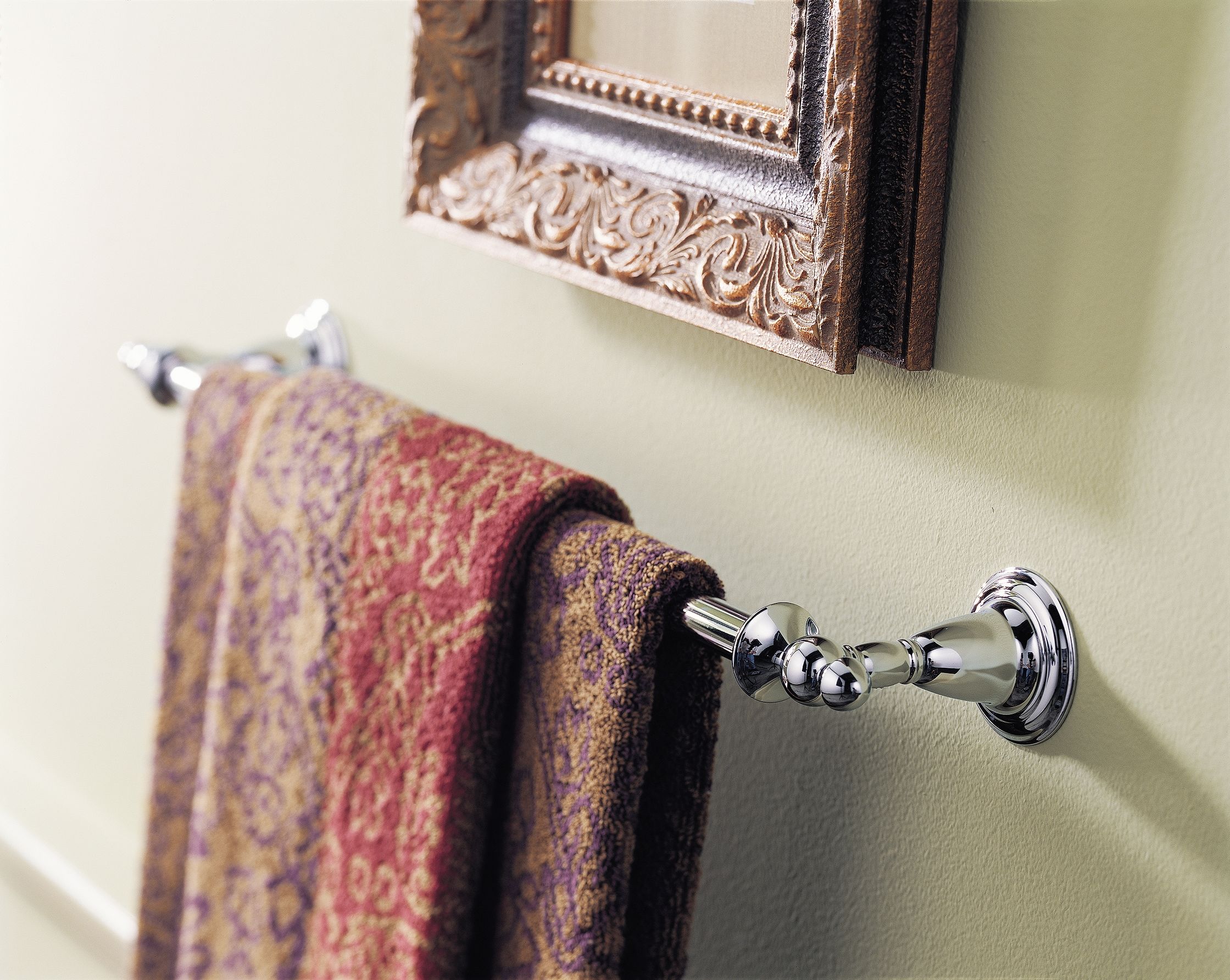 18~ Towel Bar in Polished Brass 75018-PB