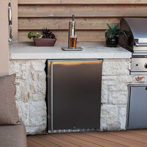 Built in store kegerator indoor