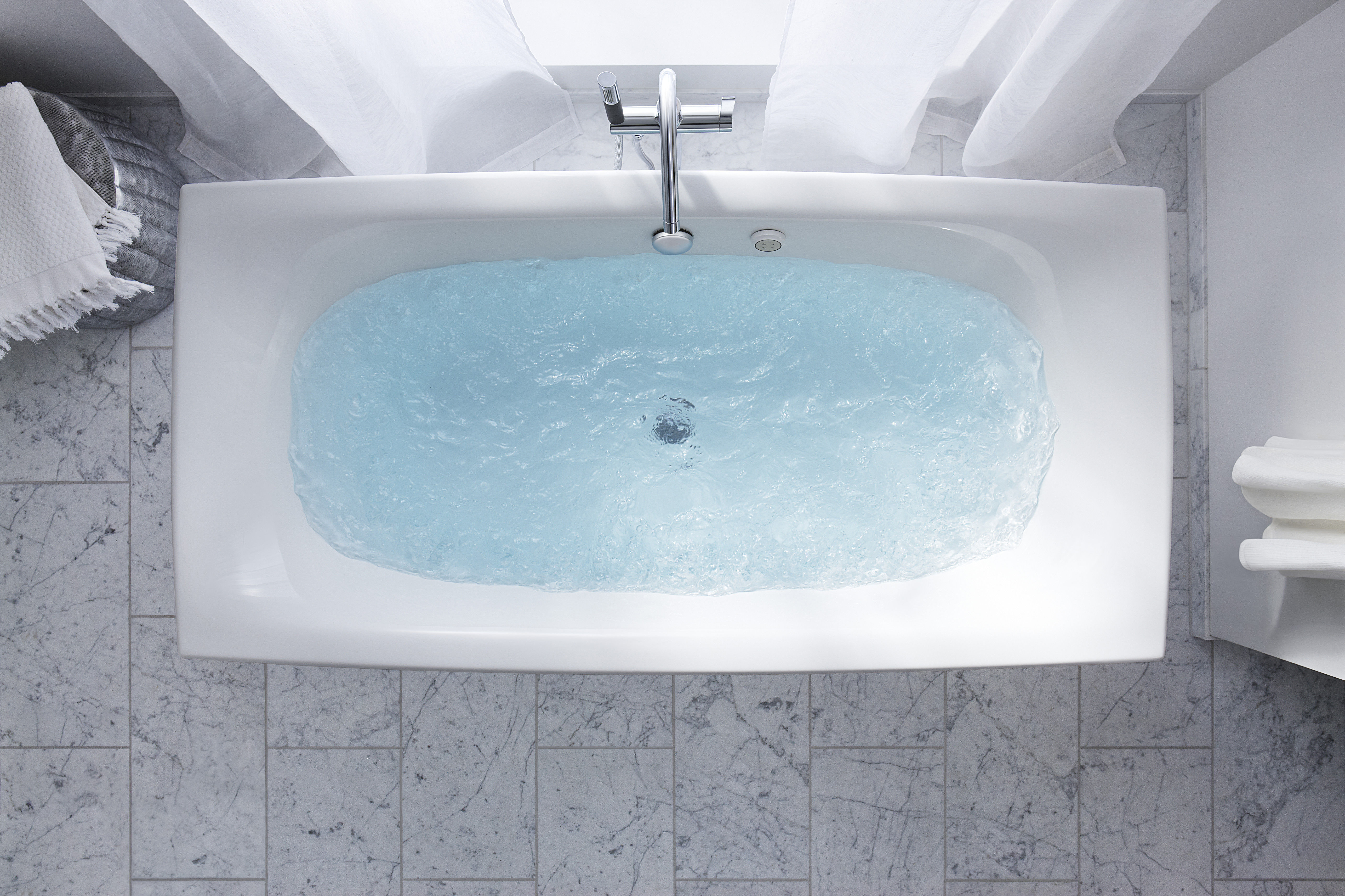 Kohler K G 0 White Escale 72" Free Standing Airbath Bath Tub
