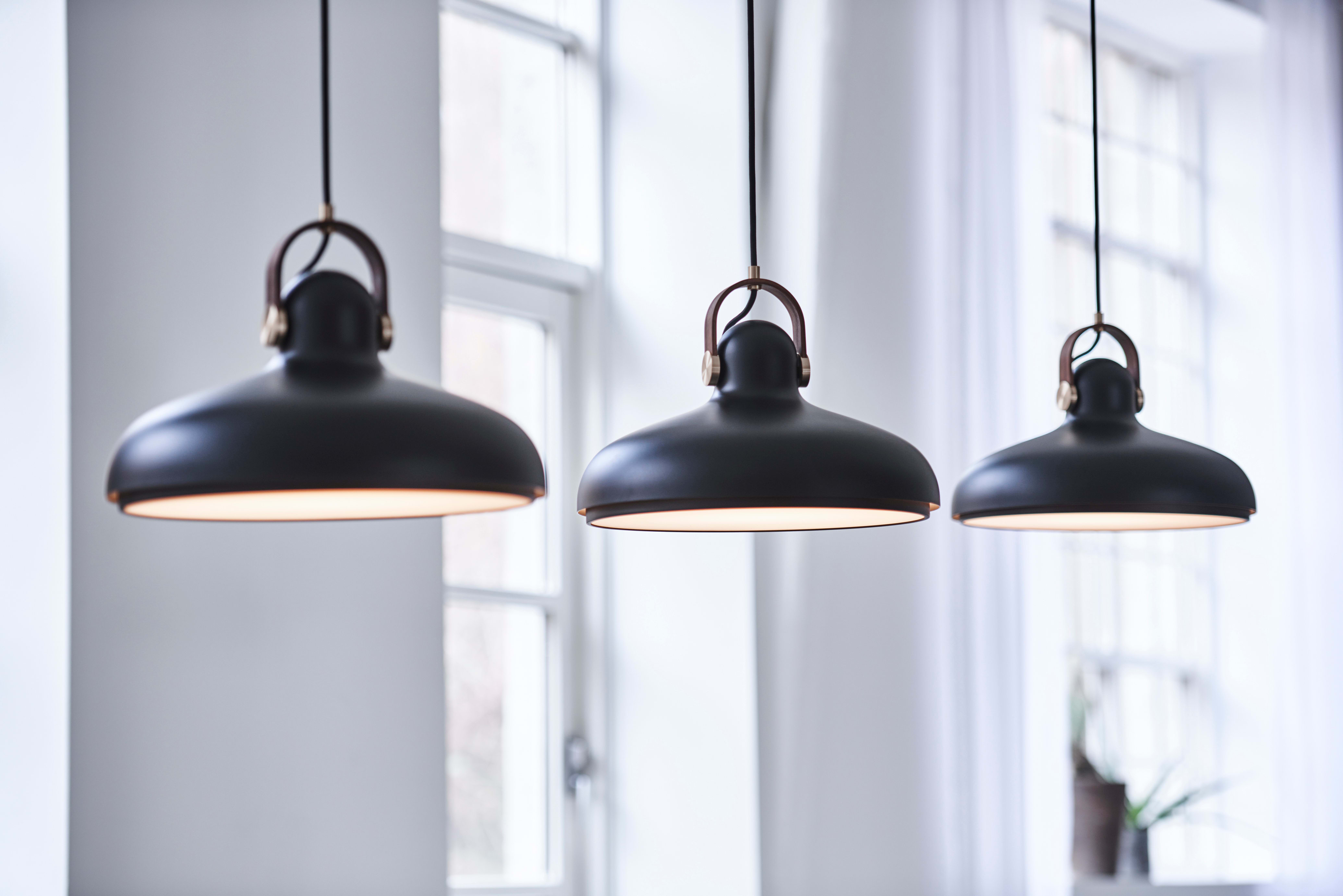 Le Klint 160lb Black Carronade Single Light 16 Wide Led Pendant Le Klint 160lb Black Carronade Single Light 16 Wide Led Pendant Lightingdirect Com