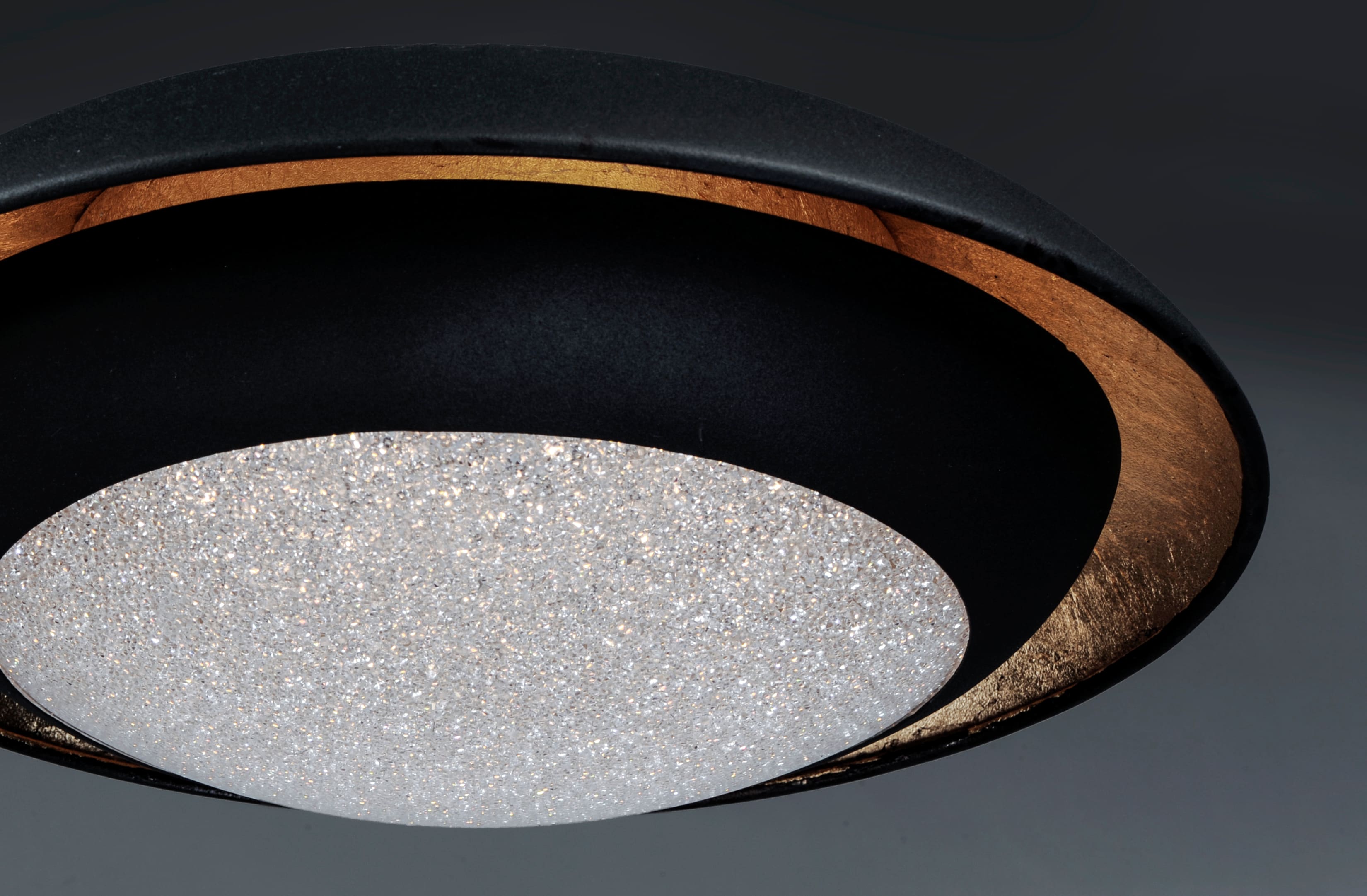 Maxim 35074CYGLBK Gold Leaf / Black Iris 23 Maxim 35074CYGLBK Gold Leaf / Black Iris 23