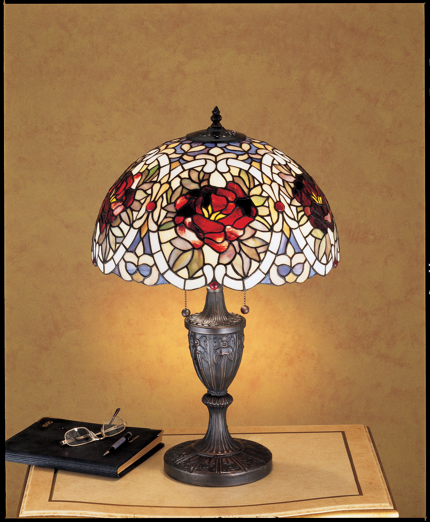 meyda tiffany table lamp