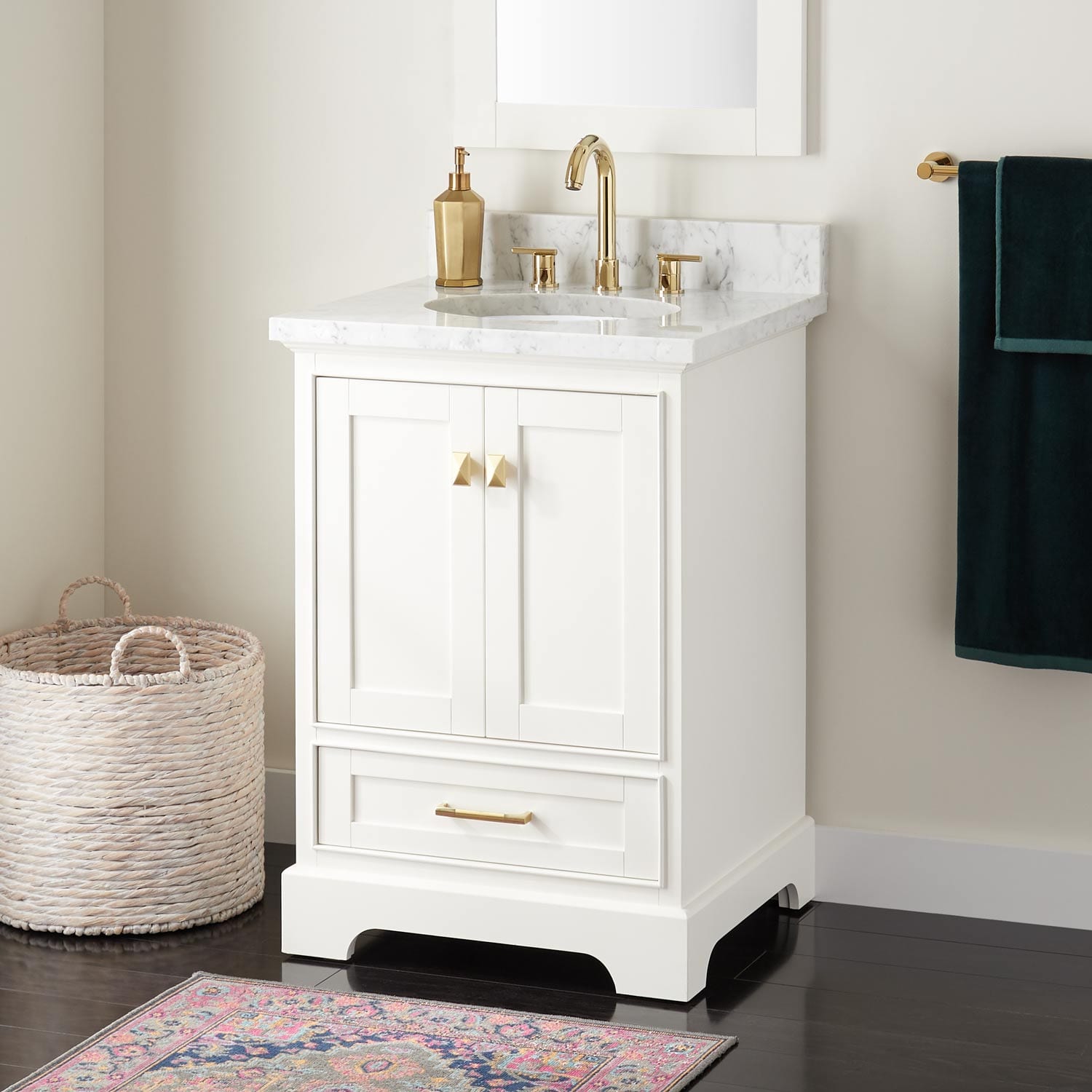 Signature Hardware 446385 White Quen 24 Wood Single Vanity Signature Hardware 446385 White Quen 24