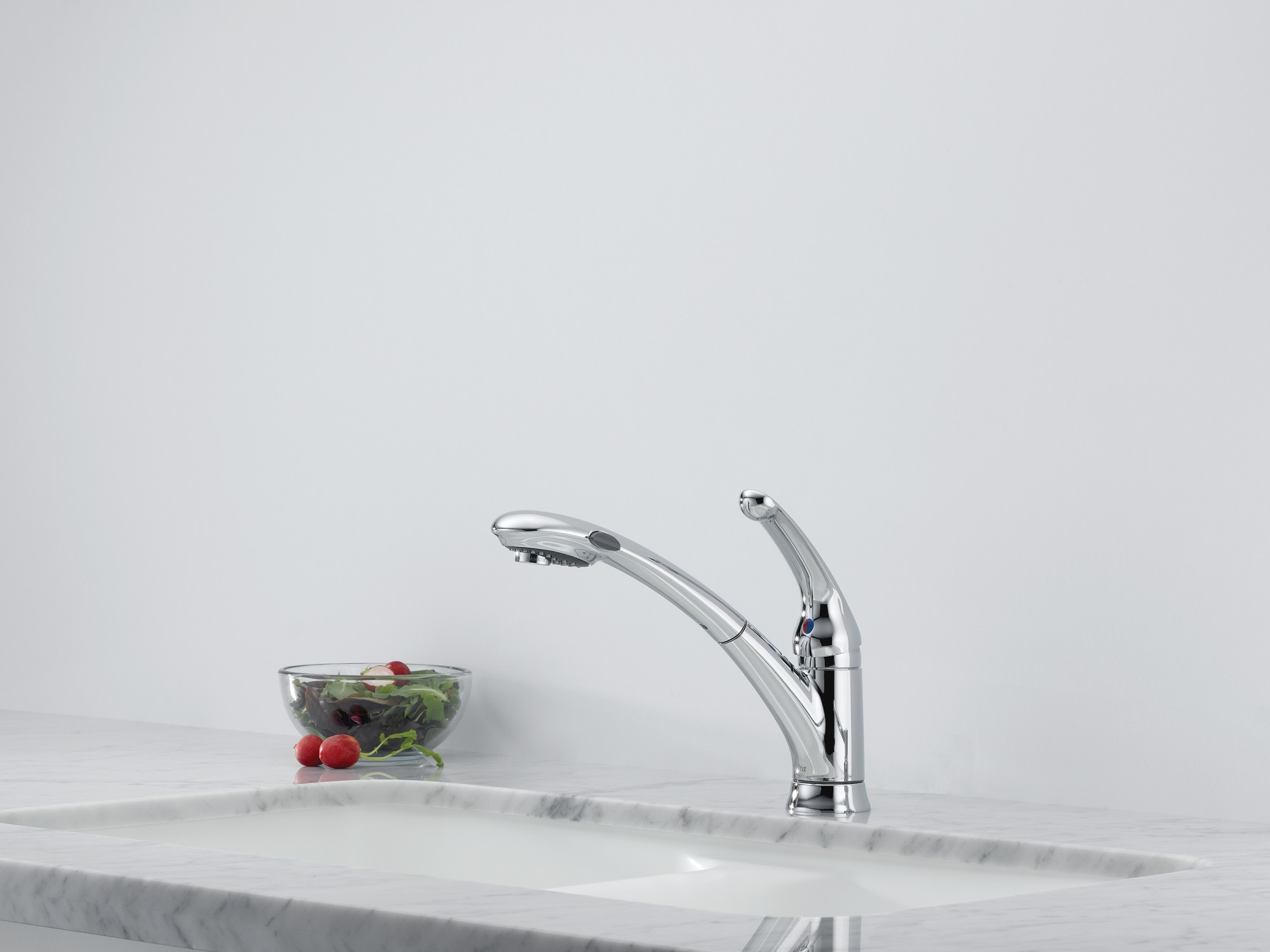 Delta 470-DST Signature Pull-Out Kitchen Faucet - White | eBay
