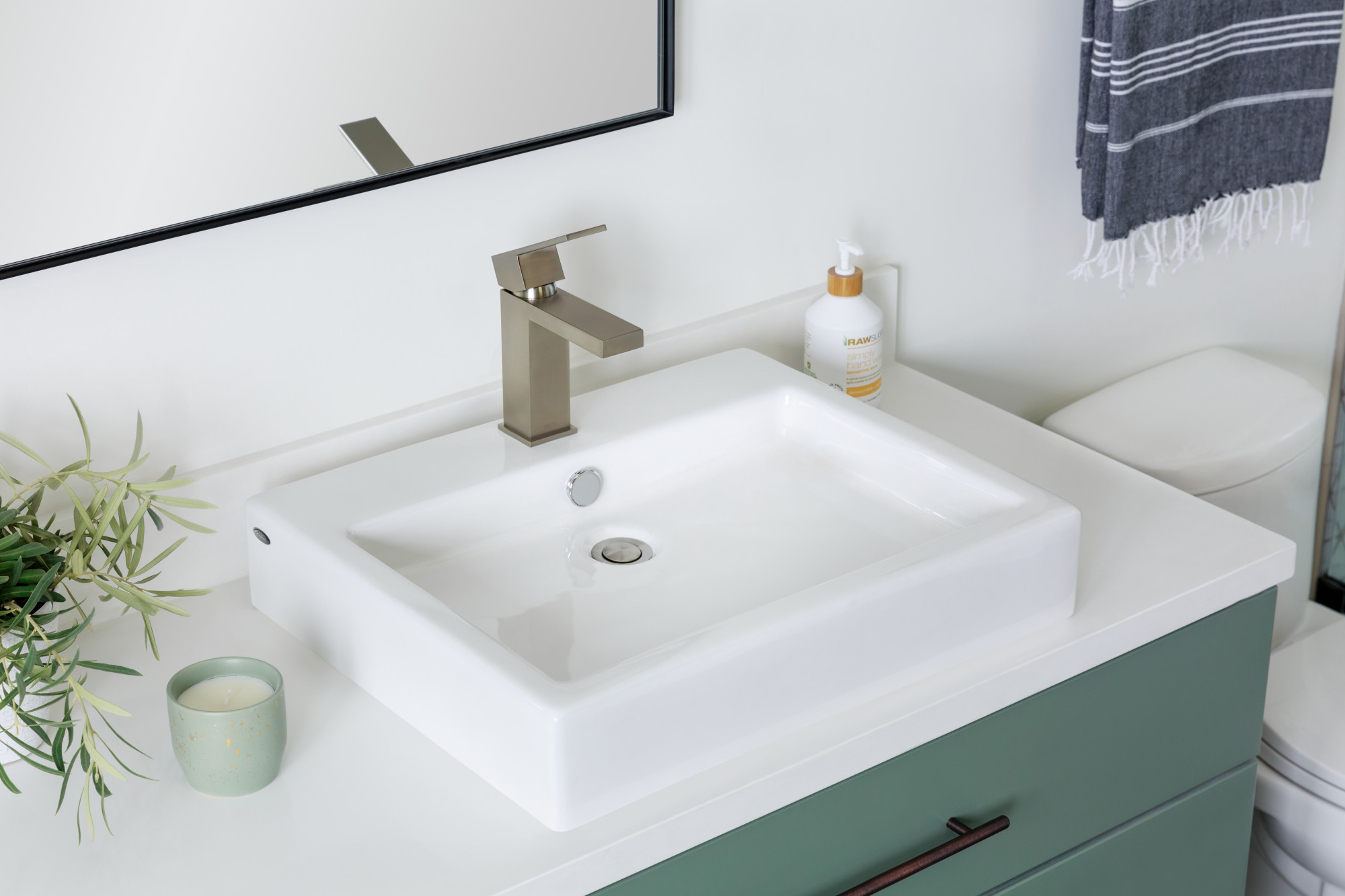 Delta 567LFPP Angular Modern 1 Hole Bathroom Faucet Chrome eBay