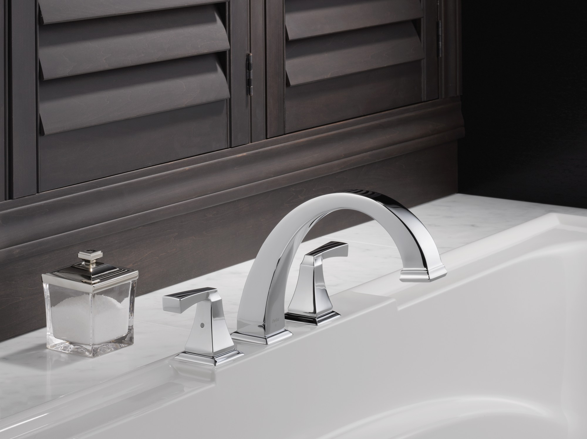 Delta T2751 Dryden Deck Mounted Roman Tub Filler Trim With Lever   Delta T2751 Installed Tub Filler In Chrome 320 