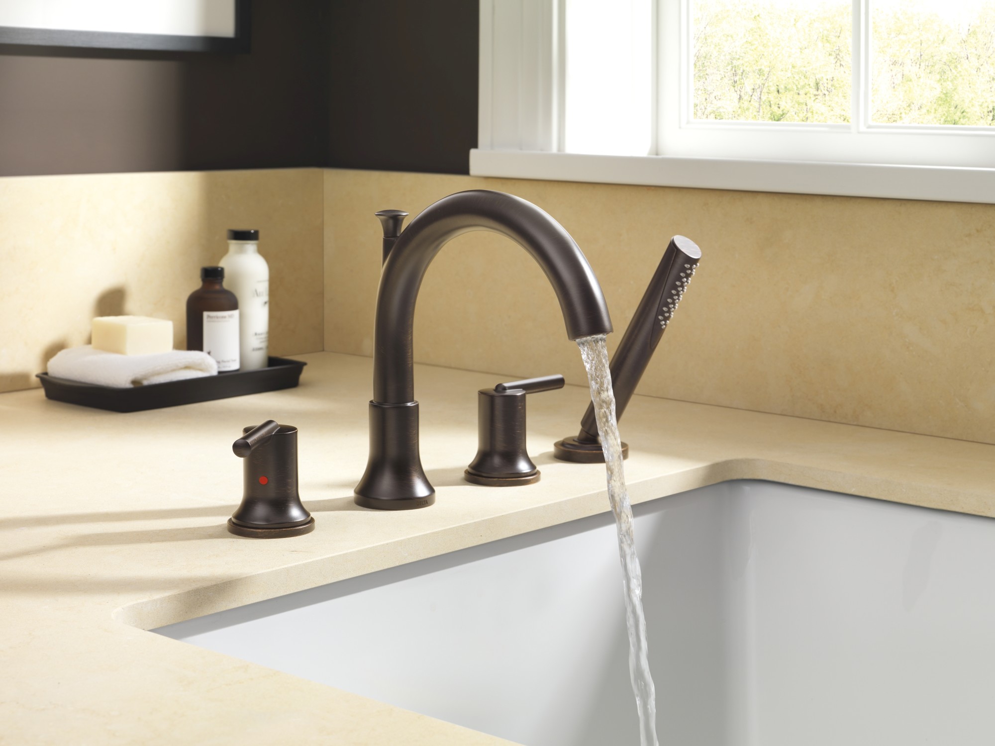 Delta T4759 Running Tub Filler In Venetian Bronze 1165 