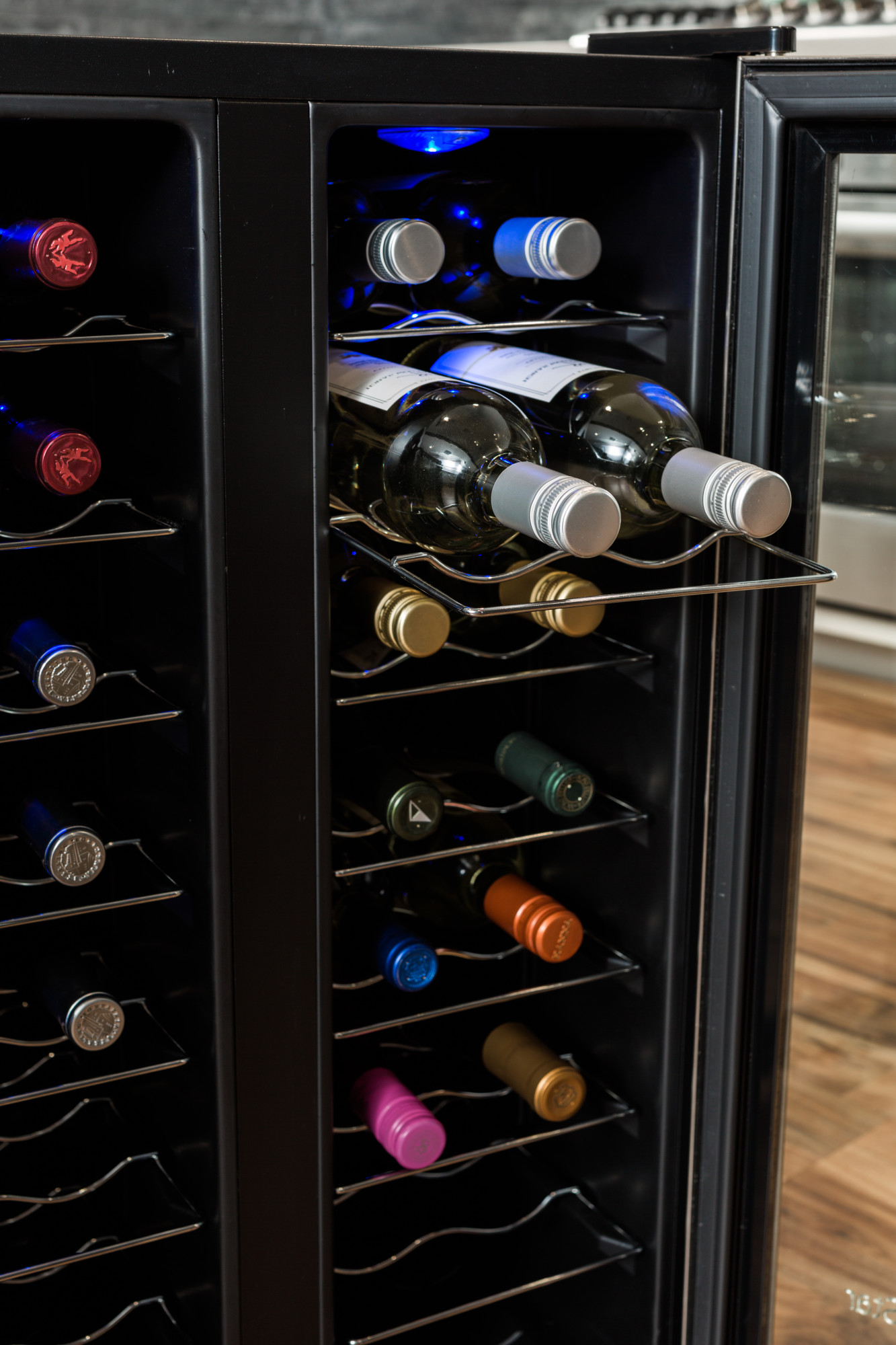 EdgeStar TWR325ESS 21 Inch Wide 32 Bottle Wine Cooler with Dual Cooling