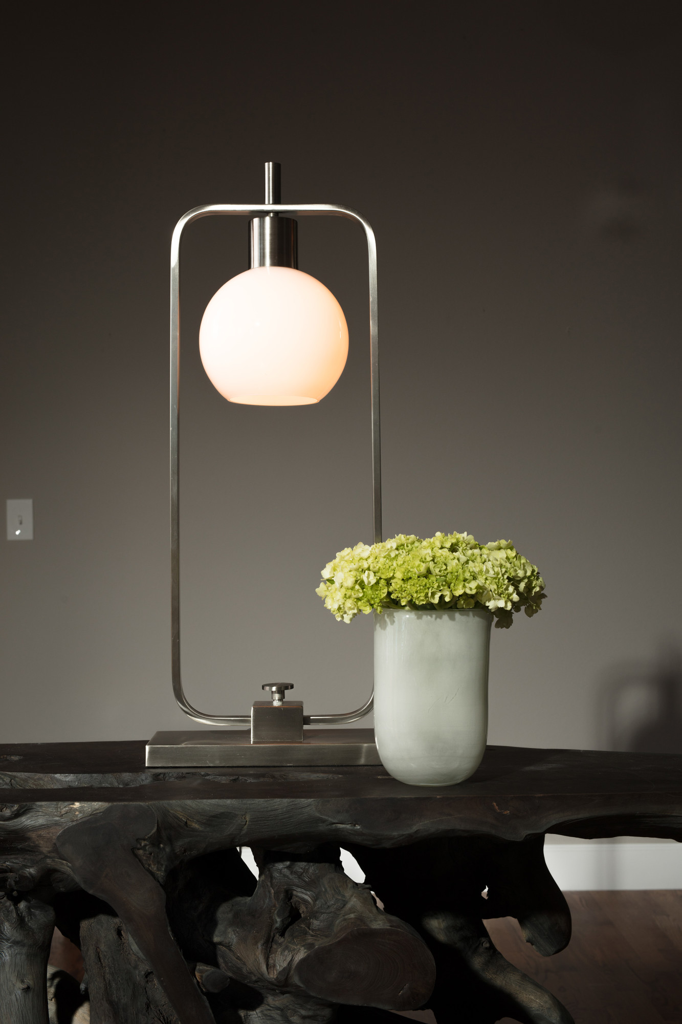 Harp & Finial HFL315662 Opal Crosby Single Light 28"H Novelty Table