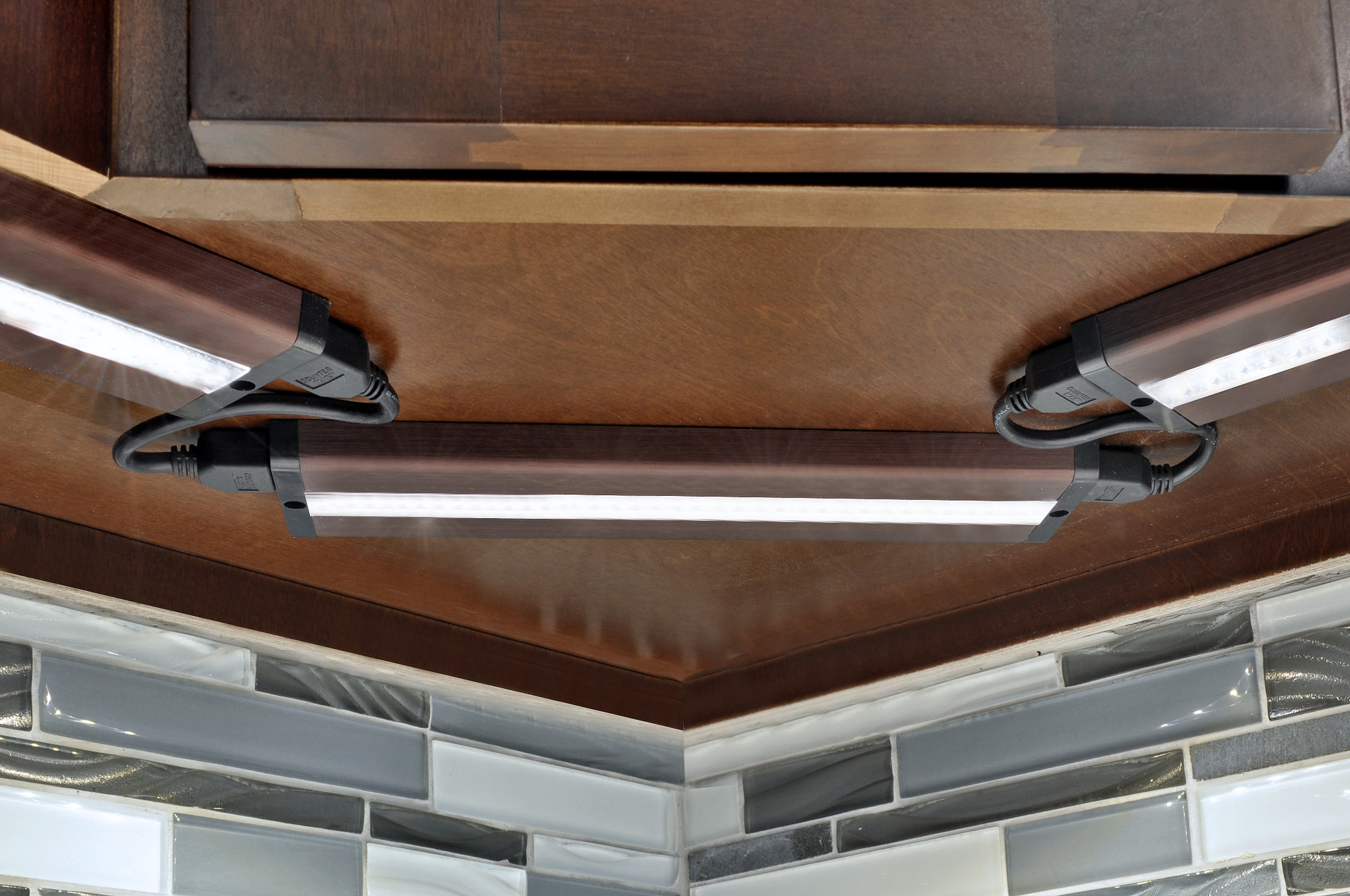 Maxim 89932 7" 2700K LED Under Light White eBay