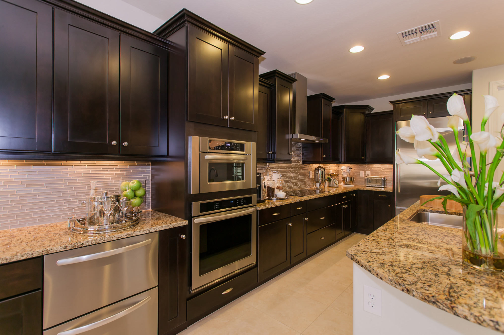 Maxim 88902 White Sl 24" Led Under Cabinet Light, 3000K ...