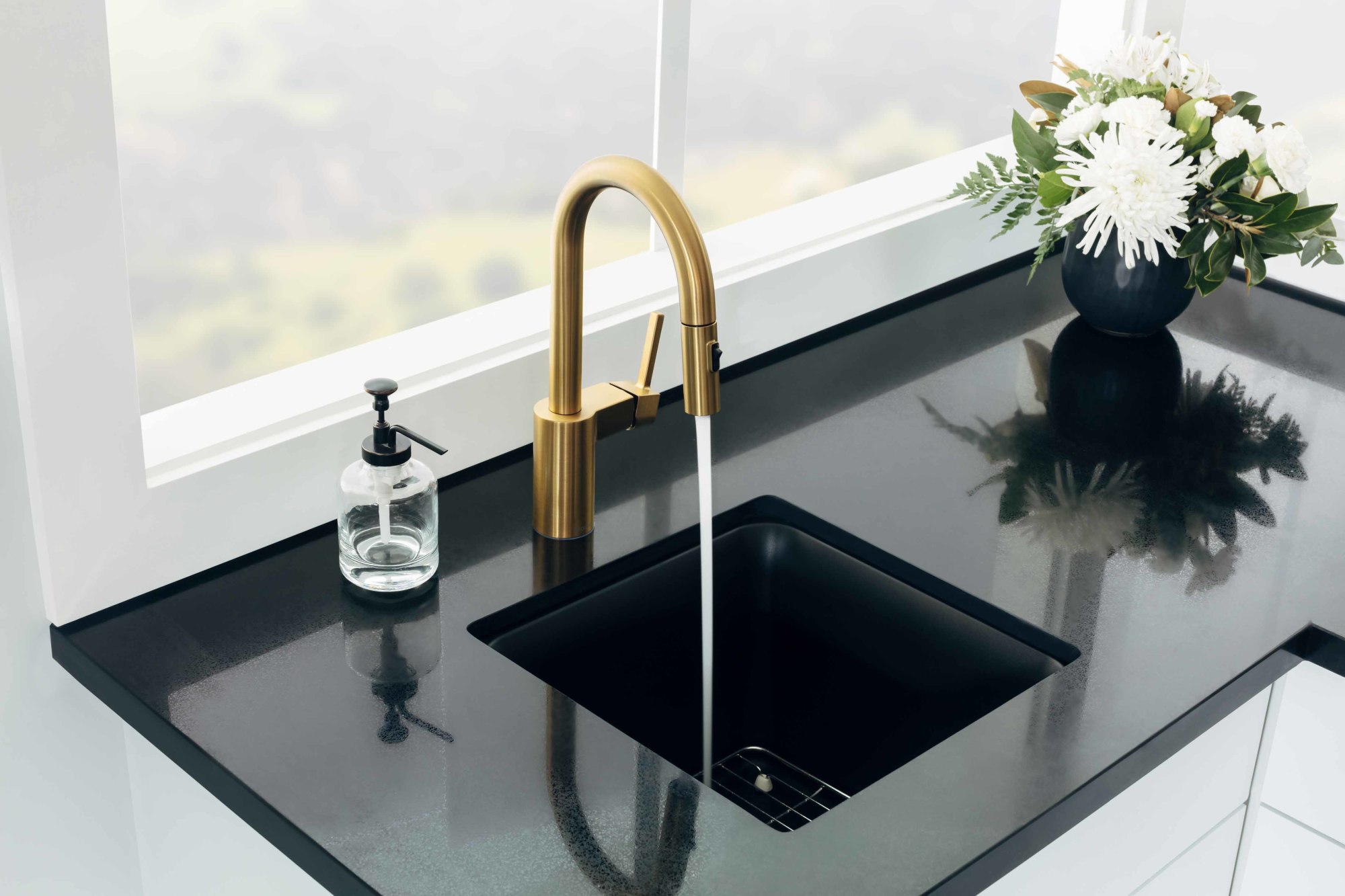 Moen 5965 1.5 GPM 1 Hole Pull Down Bar Faucet - Gold | eBay