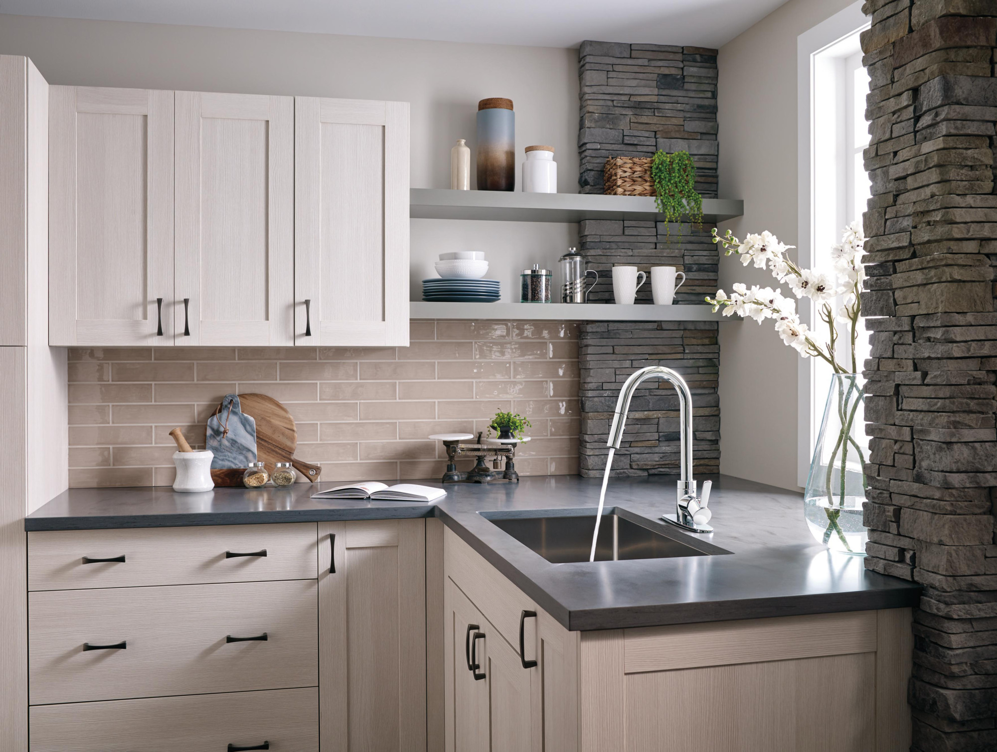 Peerless P188152LF 1.8 GPM 1 Hole Pull Down Kitchen Faucet ...