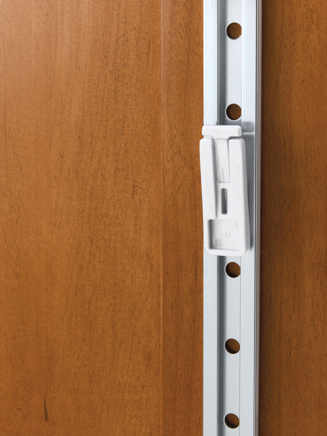 RevAShelf 6231414101 Standard Clips for Adjustable Door White eBay