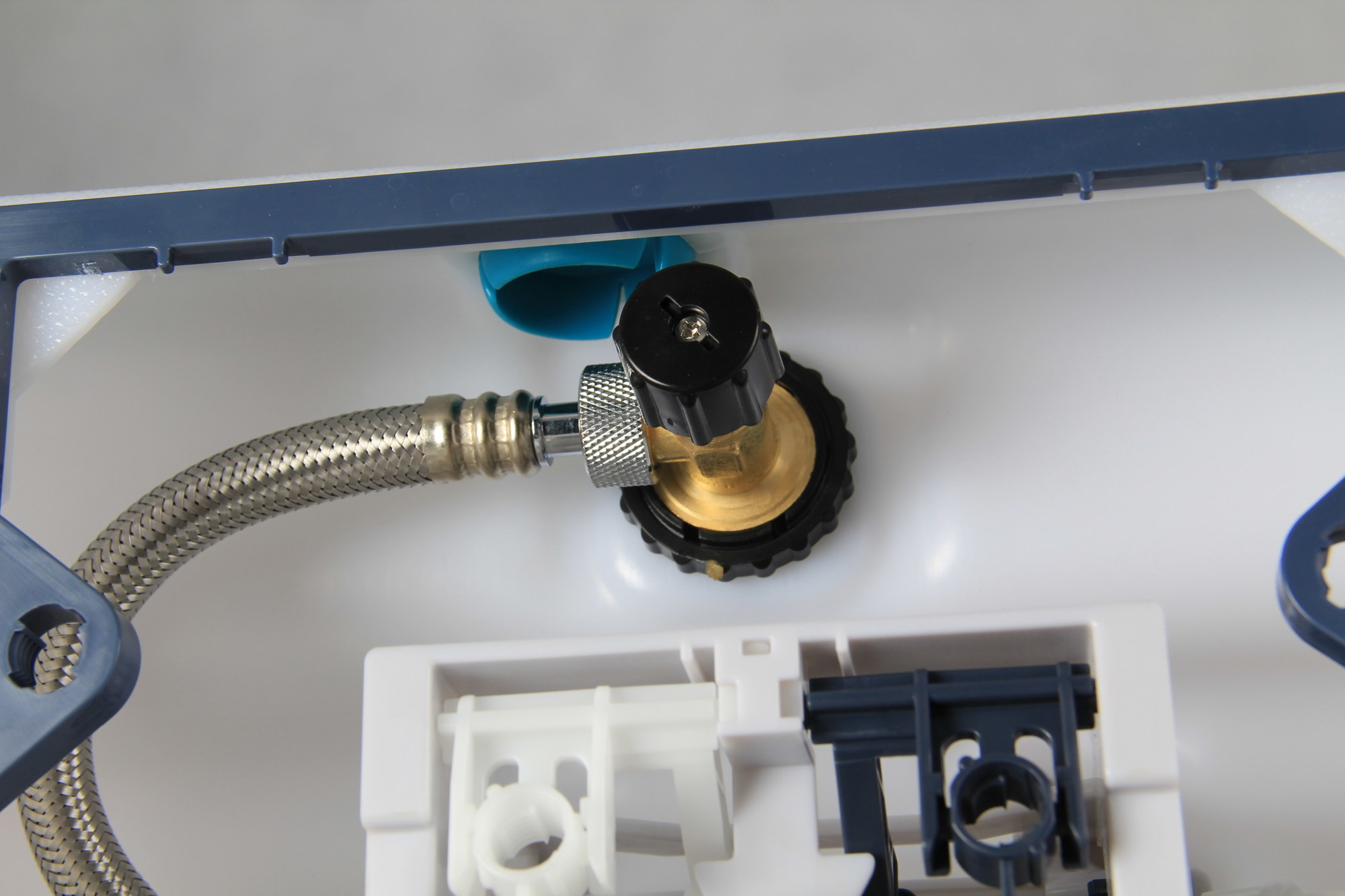 Swiss Madison SMWC424 Dual Flush 0.81.28 GPF InWall Toilet Tank Only