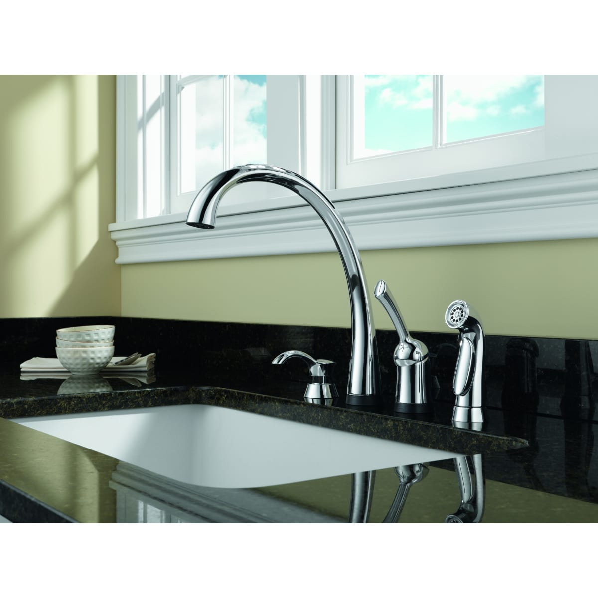 Delta 4380SDDST Pilar Kitchen Faucet with Side Spray and