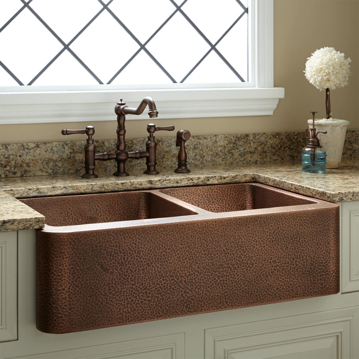 Signature Hardware 318911