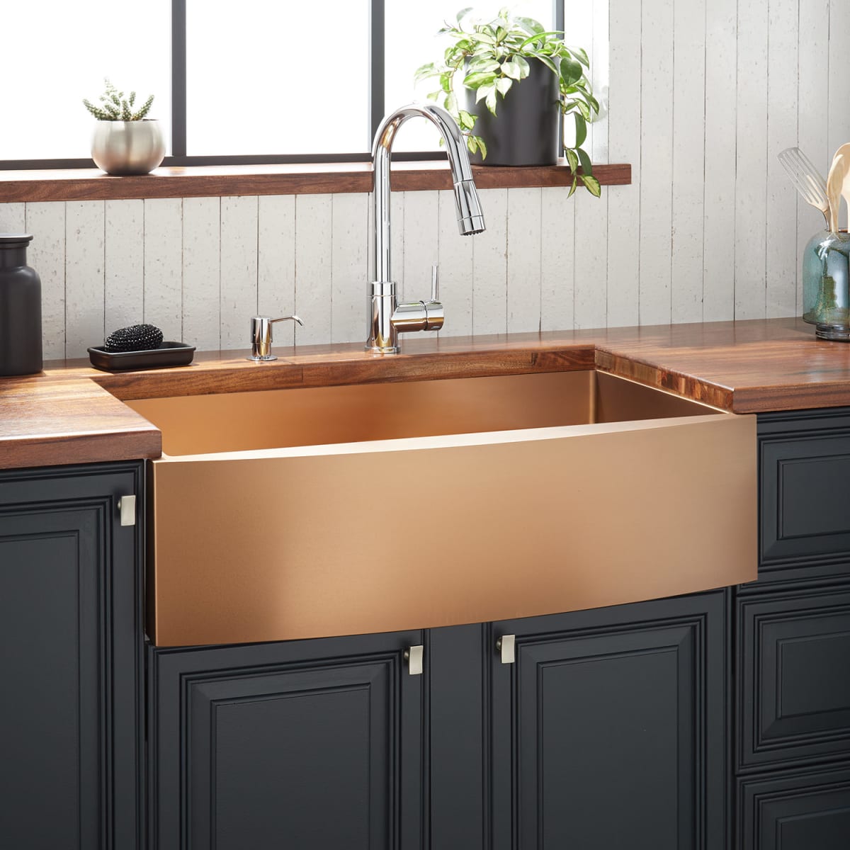 Signature Hardware 441082 Atlas 33" Farmhouse Single Basin