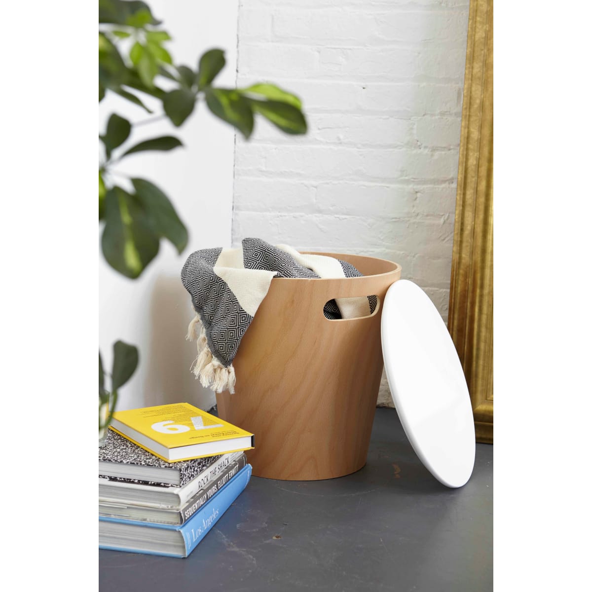 Umbra 1009760 668 Woodrow 11 1 8 Inch Wide Birch Accent Build