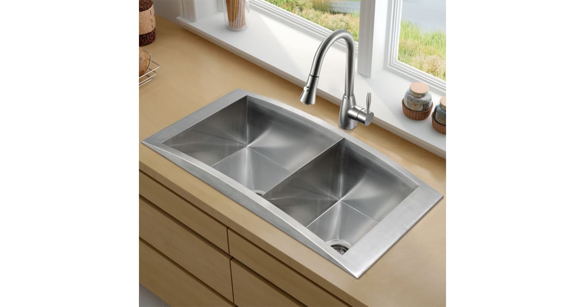 Vigo All-in-One 33 Farmhouse Stainless Steel Kitchen Sink and Chrome  Faucet Set 