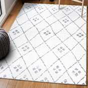 JONATHAN Y Lighting Moroccan Hype 5' x 8' Polypropylene Moroccan & Tribal and Trellis Indoor Area Rug Ivory / Light Gray