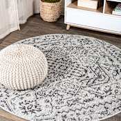 JONATHAN Y Lighting Santa Monica 5-1/4' x 5-1/4' Polypropylene Botanical, Traditional, and Vintage Indoor/Outdoor Area Rug Black / Gray
