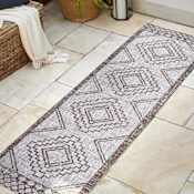 JONATHAN Y Lighting Santa Monica 2-1/4' x 8' Polypropylene Geometric and Moroccan & Tribal Indoor/Outdoor Runner Beige / Brown