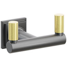 Flat Black Rosette / Oil Rubbed Bronze Stem / Unlacquered Brass Tip