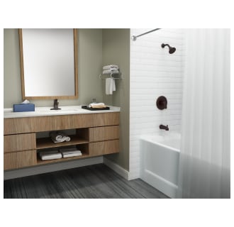 American Standard-7075.002-Full Bathroom View