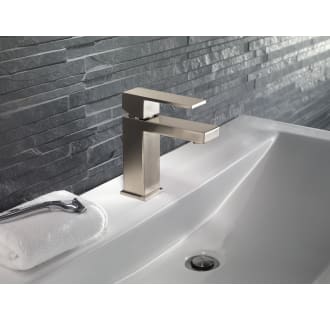 Delta-567LF-PP-Installed Faucet in Brilliance Stainless