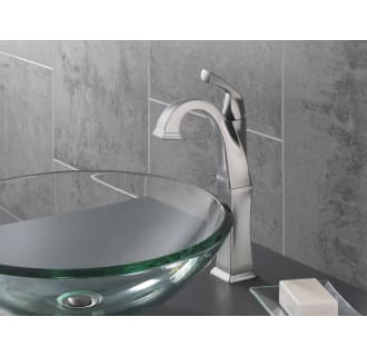 Delta-751-DST-Installed Faucet in Brilliance Stainless