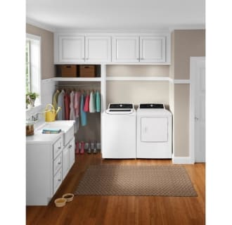 Frigidaire-FFRE4120S-Room view with washer
