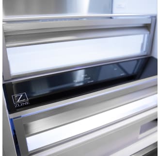 zline--built--in--refrigerator--RBIV-30--detail--drawer