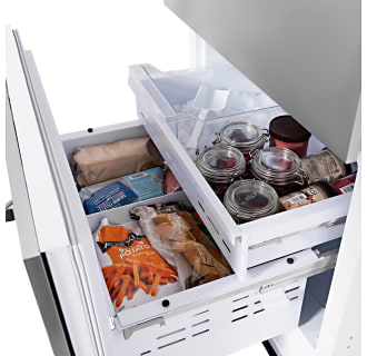 zline--built--in--refrigerator--RBIV-30--detail--freezer--food