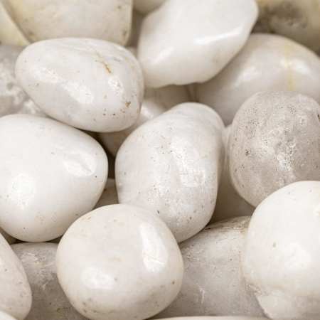 Ackland Rivora Polished Marble Landscaping Rock Pebbles, 0.75-1.25 in - Sold by Bag (.5 CF/Bag) Bianco