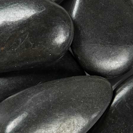 Ackland Rivora Polished Quartzite Landscaping Rock Pebbles, 2-3.5 In. - Sold by Bag (.5 CF/Bag) Nero