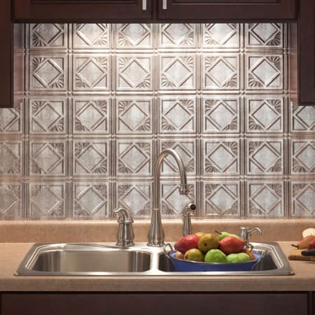 Lifestyle in Crosshatch Silver (21)