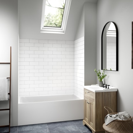 CRAFT + MAIN JETCOAT® FLEX™ 60" x 32" x 60" Horizontal Wall Kit White Subway
