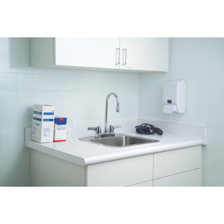 Delta-27C4833-Installed Faucet in Chrome